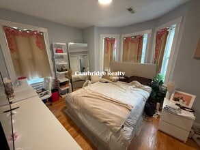 6 Durham St, Unit 2A in Somerville, MA - Building Photo - Building Photo