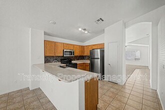 932 W 19th Ave in Apache Junction, AZ - Building Photo - Building Photo