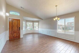 1131 Desert Sunflower Dr NE in Rio Rancho, NM - Building Photo - Building Photo
