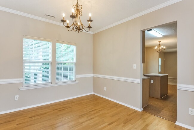 5609 Enoree Ln in Raleigh, NC - Building Photo - Building Photo