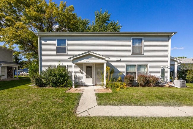 property at 1370 N Glen Cir