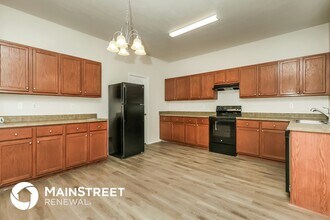 302 Fontana Albero in San Antonio, TX - Building Photo - Building Photo