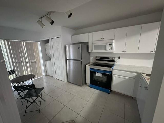 property at 1270 SE 28th Ct