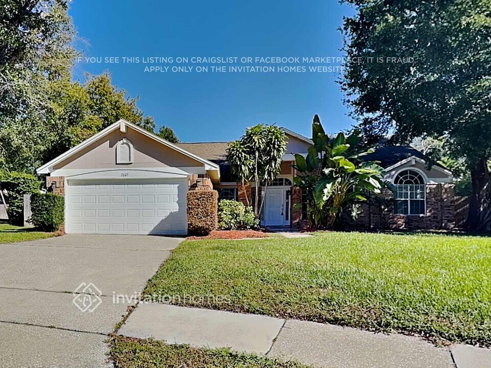 2605 Tilton Ct in Orlando, FL - Foto de edificio