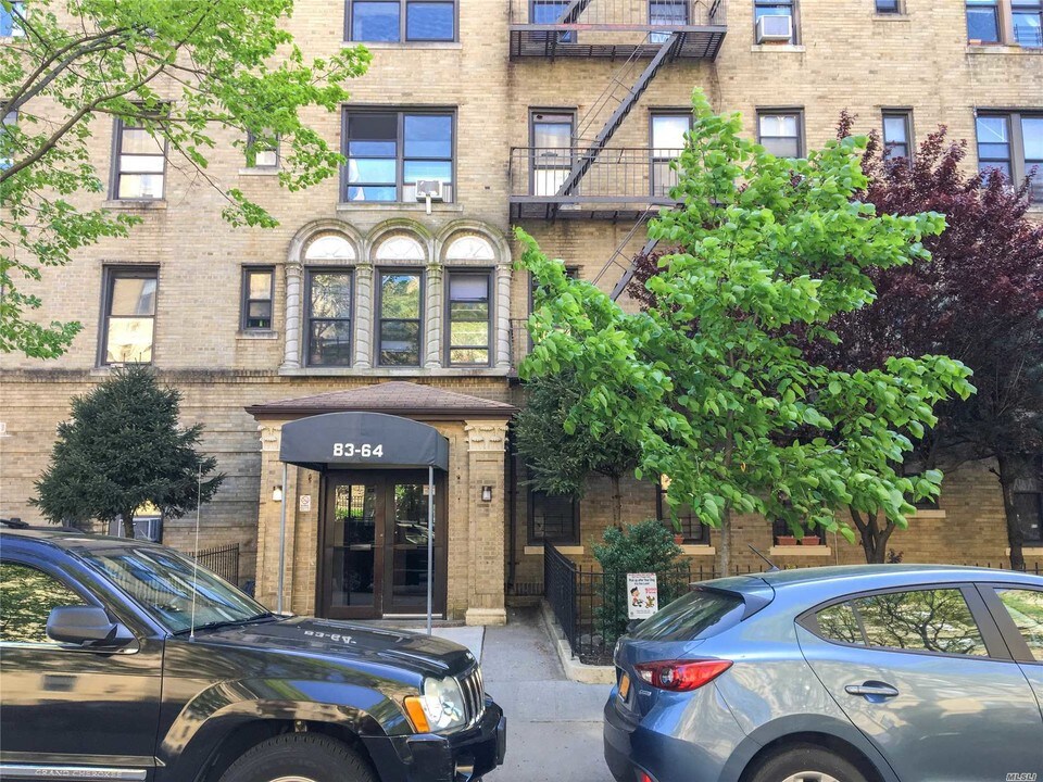 83-64 Talbot St-Unit -2F in Queens, NY - Building Photo