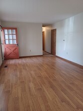 557 Eagle Dr in Winchester, VA - Building Photo - Building Photo