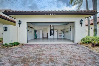22595 Esplanada Cir in Boca Raton, FL - Building Photo - Building Photo