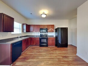 147 Biscayne Terrace in Hampton, GA - Building Photo - Building Photo