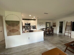 1605 S Mayfair Rd in Ft. Myers, FL - Building Photo - Building Photo