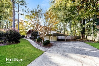 112 Radford Cir SW in Marietta, GA - Building Photo - Building Photo