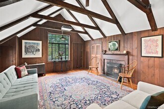 333 Hook Rd in Katonah, NY - Building Photo - Building Photo