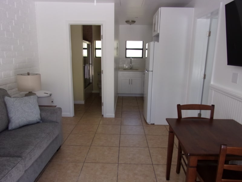 101 Caloosa St in Tavernier, FL - Building Photo