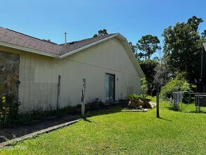 126 Kristine Blvd in Panama City, FL - Building Photo - Building Photo