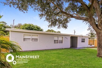 341 Ashley St in Fort Pierce, FL - Building Photo - Building Photo