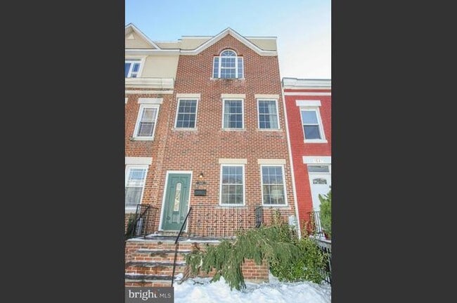 property at 1649 Kramer St NE