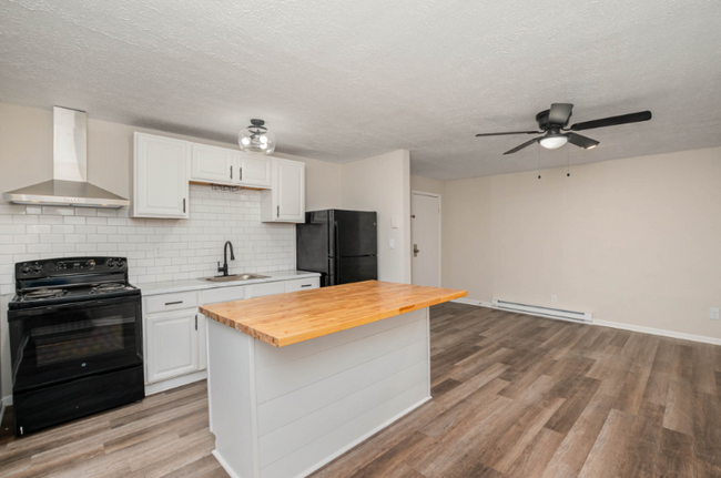 property at 3030 Cleinview Ave