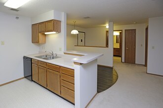 Carmel Estates in Sioux Falls, SD - Building Photo - Interior Photo