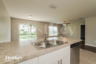 1828 NW 13th Terrace in Cape Coral, FL - Building Photo - Building Photo