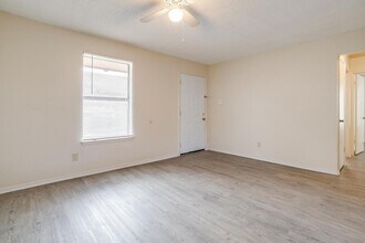 2602 NW 21st St-Unit -Unit B in Fort Worth, TX - Building Photo - Building Photo