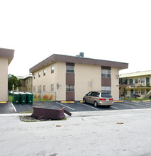 3640-3680 SW 60th Ave in Davie, FL - Building Photo - Building Photo