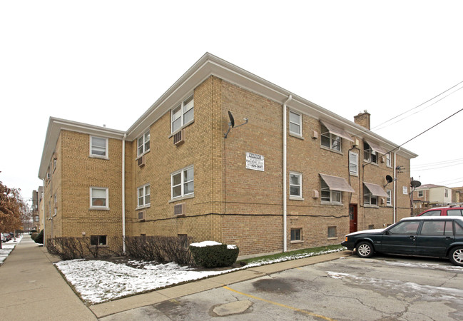 5450 N Artesian Ave in Chicago, IL - Building Photo - Building Photo