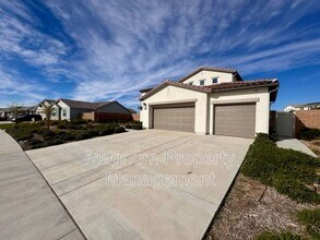 31310 Reserve Dr in Winchester, CA - Building Photo - Building Photo