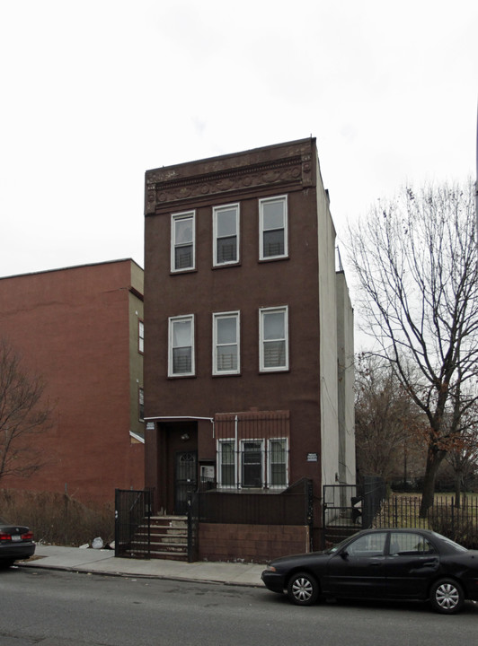 1006 Union Ave in Bronx, NY - Building Photo