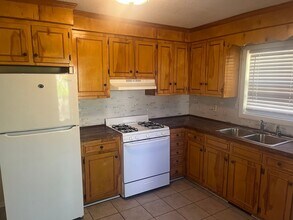 1421 Westwood Dr in Charleston, SC - Building Photo - Building Photo