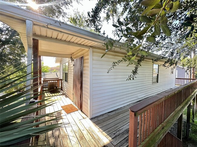 5618 Avenue L in Galveston, TX - Building Photo - Building Photo
