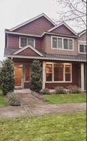 3532 Hepburn St NE in Lacey, WA - Building Photo
