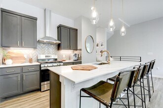 2804 S 1st St in Austin, TX - Foto de edificio - Building Photo