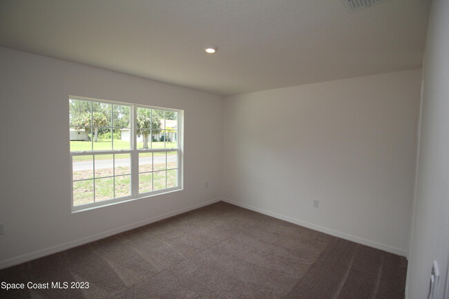 147 Franzing St in Palm Bay, FL - Building Photo - Building Photo