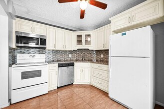 3360 Spanish Moss Terrace in Lauderhill, FL - Building Photo - Building Photo