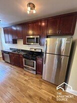 4554 W George St, Unit 2 in Chicago, IL - Building Photo