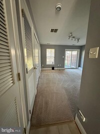 2012 Capstone Cir in Herndon, VA - Building Photo - Building Photo