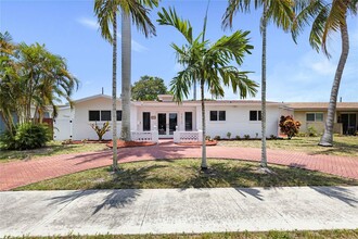 4820 Tyler St in Hollywood, FL - Foto de edificio - Building Photo