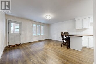 1129 Cannon St E in Hamilton, ON - Building Photo - Building Photo