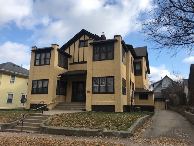 1006 S Dakota Ave