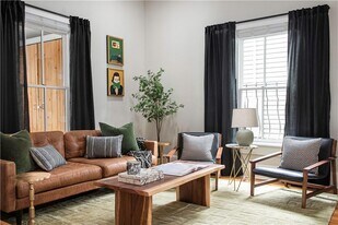 133 Estoria St SE in Atlanta, GA - Building Photo