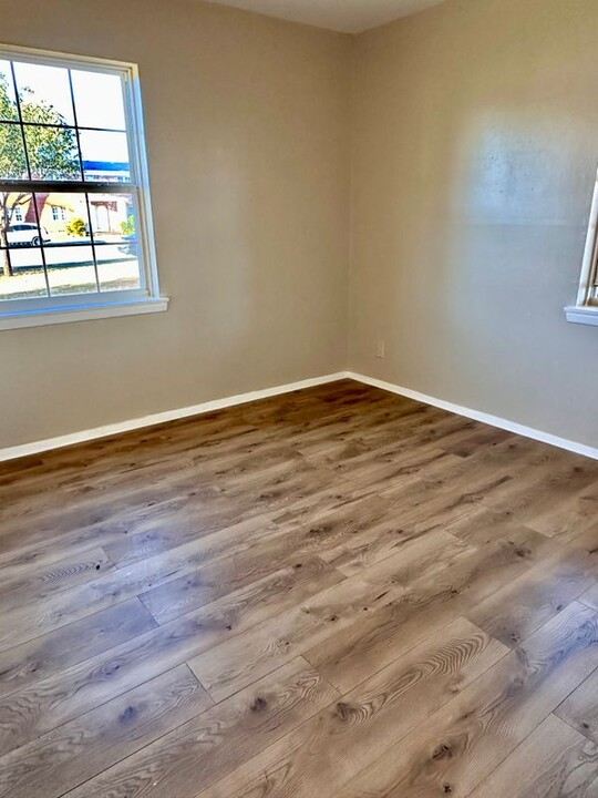 212 S Fillmore St in San Angelo, TX - Building Photo