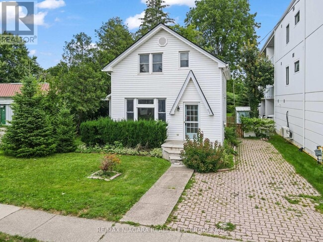 property at 430 Ridge Rd N