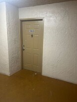 15231 SW 80th St in Miami, FL - Building Photo