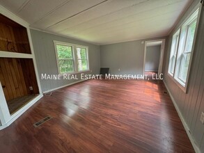 40 Park Dr in Canaan, ME - Building Photo - Building Photo