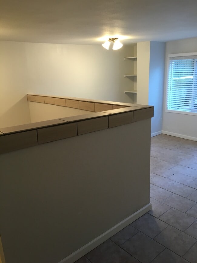1409 N 40th St, Unit Front in Seattle, WA - Building Photo - Building Photo