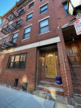 204 Endicott St in Boston, MA - Building Photo - Building Photo