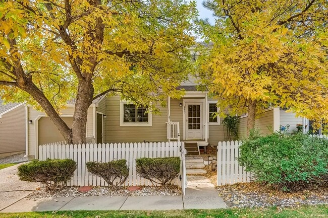 property at 2250 Sunridge Cir