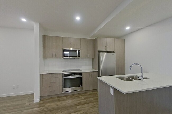 11503-276 76 Ave NW in Edmonton, AB - Building Photo - Building Photo