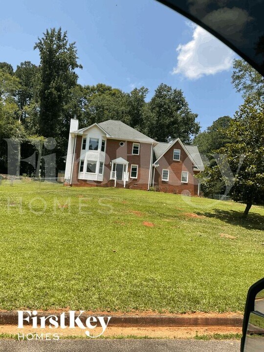 255 Brookclear Ln in Fayetteville, GA - Foto de edificio