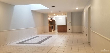 901 E Dallas Ave in McAllen, TX - Building Photo - Building Photo
