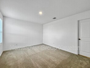 6019 Standpiper Lp in Baytown, TX - Building Photo - Building Photo